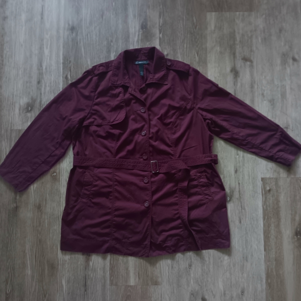 Women's Burgundy Jacket